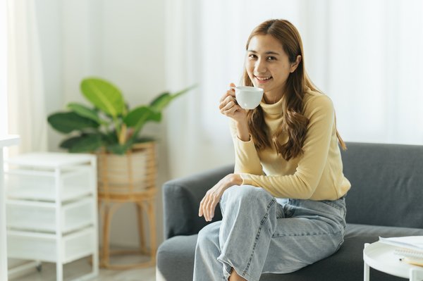 Optimisez votre espace avec un lit escamotable canapé intégré