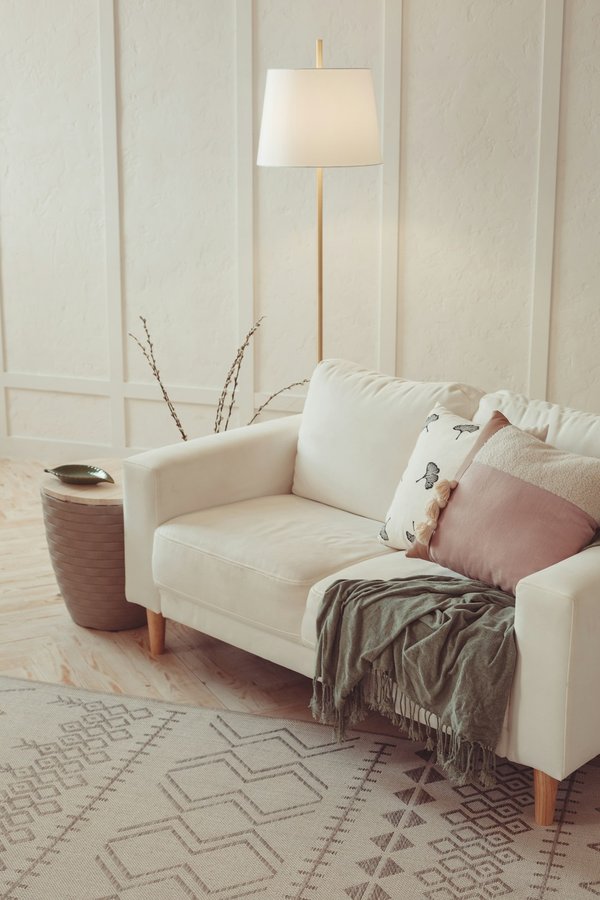 Décorer salon maison de vacances : astuces pratiques et tendances